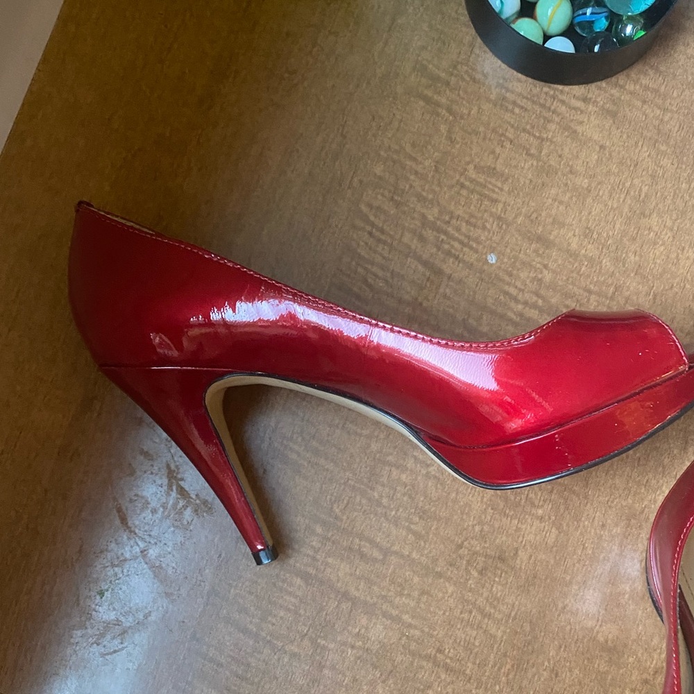 Enzo Angiolini 👠💋👠 red leather heels, pumps.